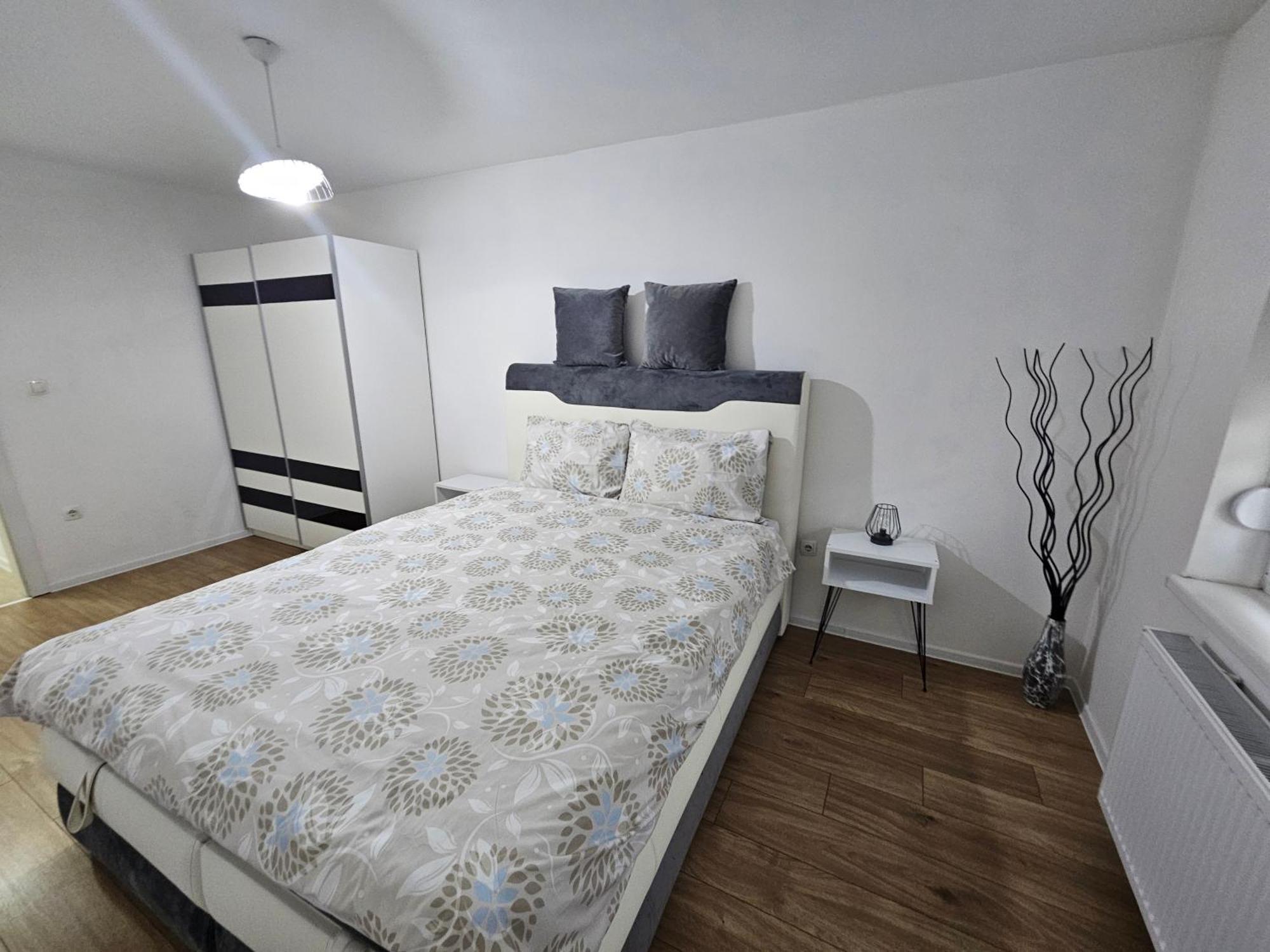 Stan Na Dan Mici Apartment Brčko Екстериор снимка
